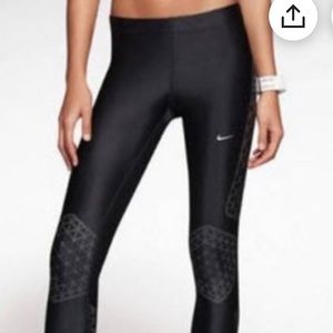 Women’s size small Nike leggings
